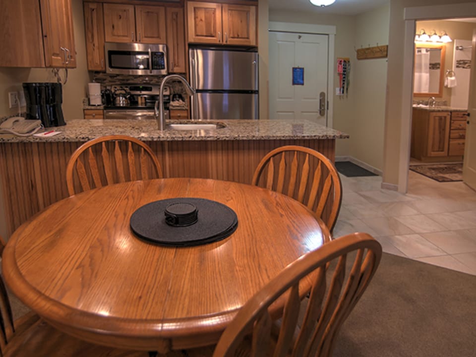 Taylor's Crossing 1 Bedroom Condo #402 Apartment in Summit County