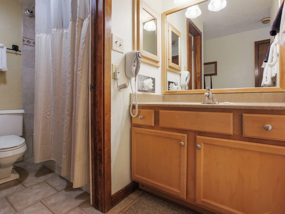 Foxpine 2 Bedroom Condo #206/208/210 Apartment in Summit County