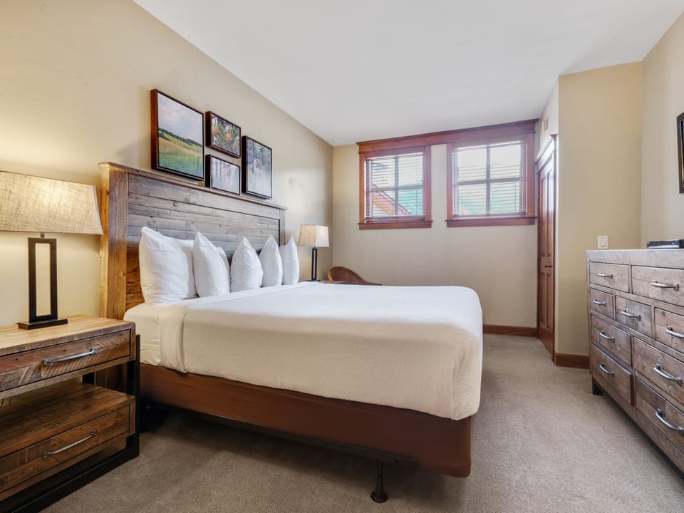 Mill Club 3 Bedroom Condo #402 Apartment in Copper Mountain