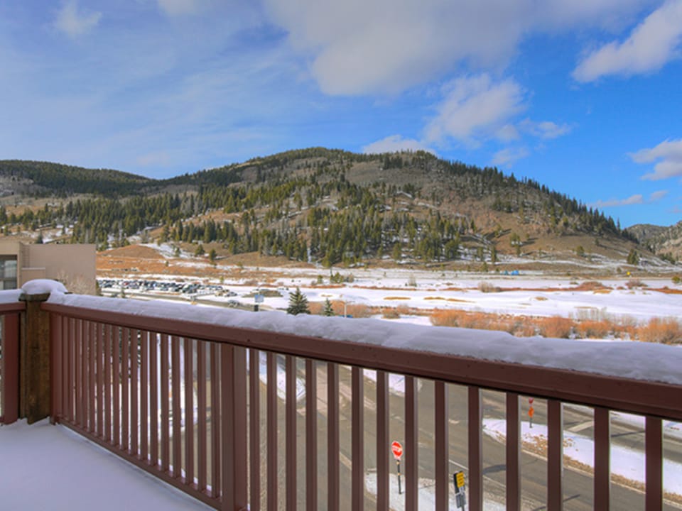 Copper Springs 3 Bedroom Condo #327 Apartment in Copper Mountain