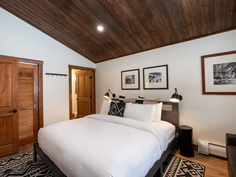 First Floor Condo Easy Access to Ski Adventure - Zephyr Mountain Lodge Premium-Rated 2100 Apartment in Winter Park