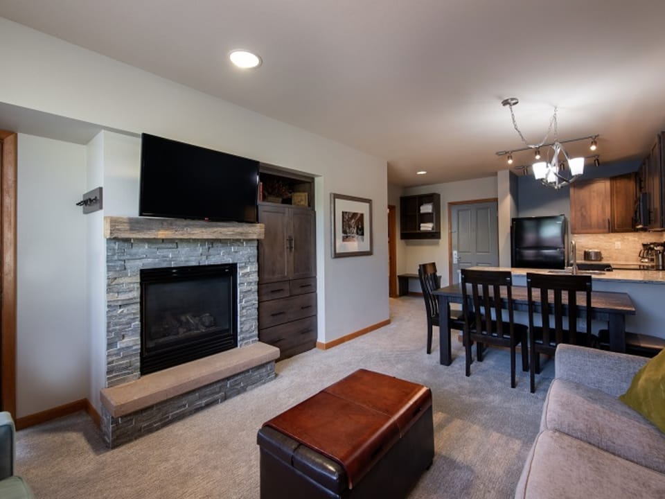 Mountain View Ski-In Ski-Out Condo - Zephyr Mountain Lodge Premium-Rated 2516 Apartment in Winter Park