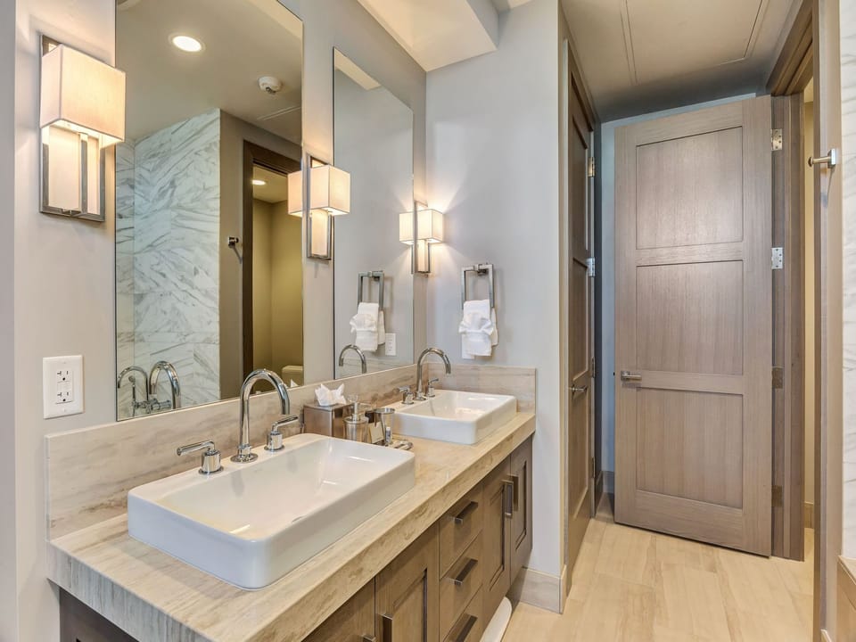 Double Sink