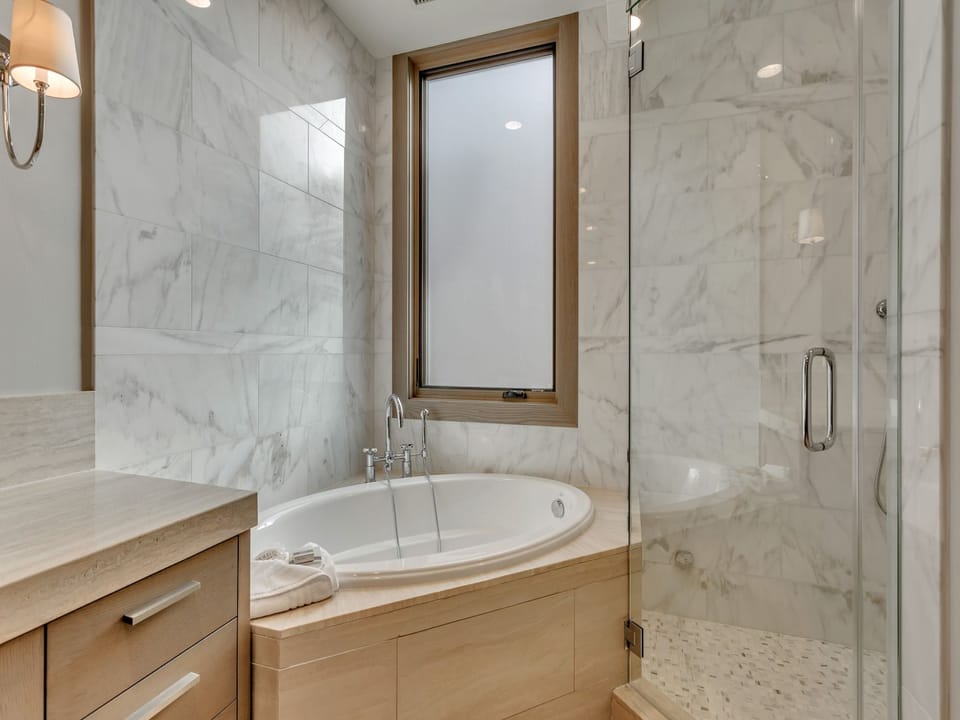 Tub