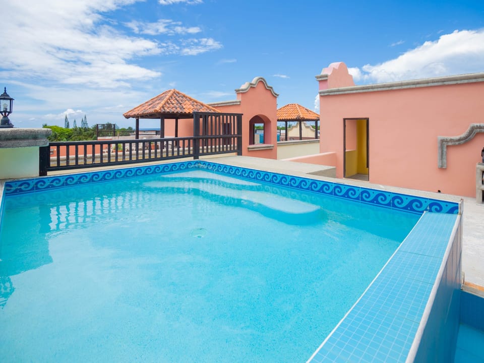 Community pool