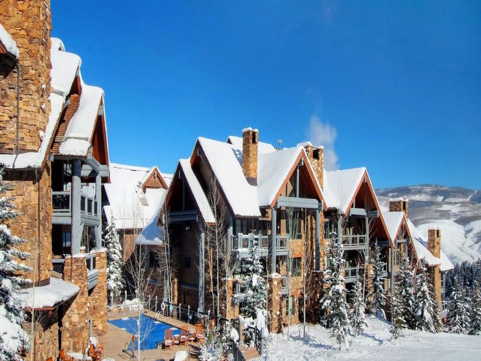 bear_paw_bldg_b_c_exterior_winter_1.jpg_result