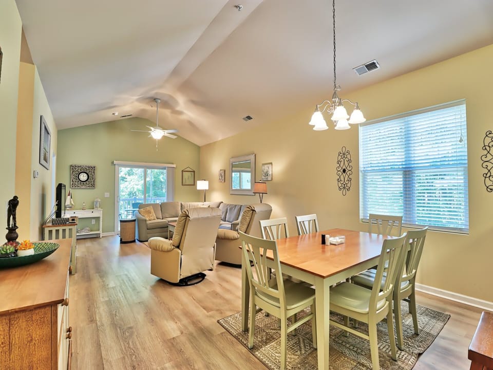Dining/Living Room