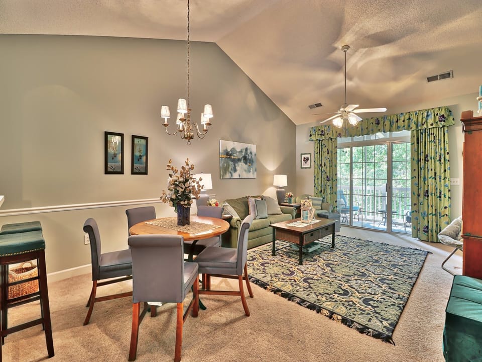 Dining/Living Room