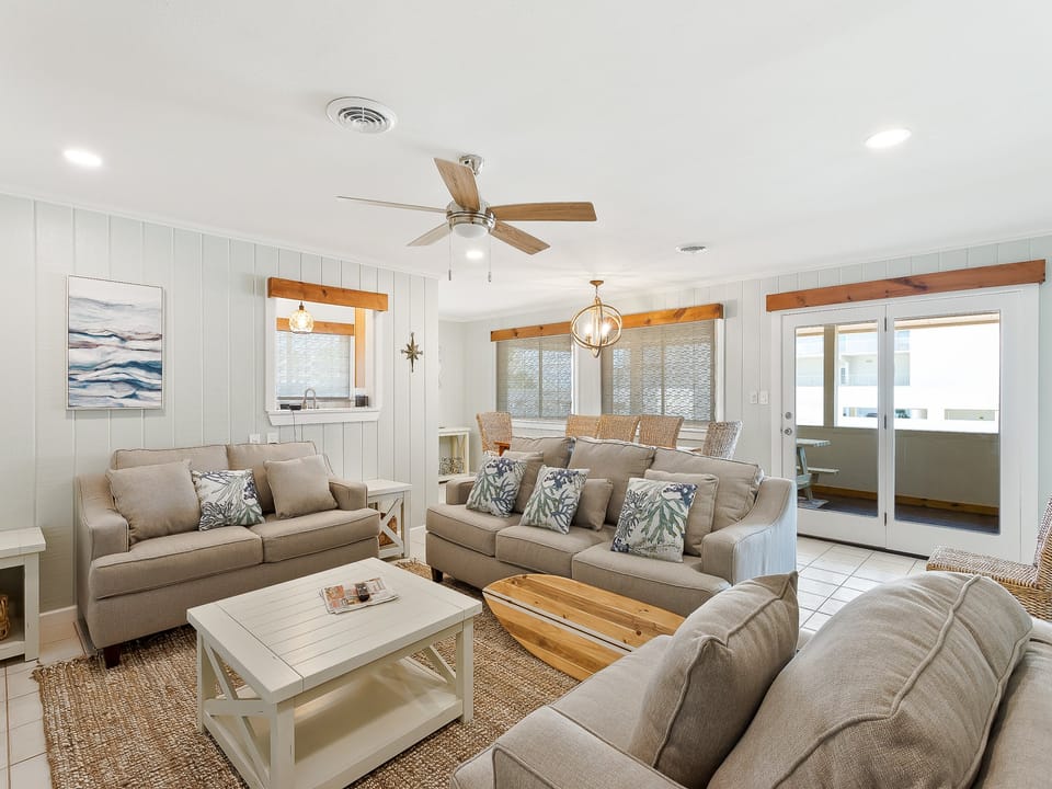 Open concept Living Room & Dining Area