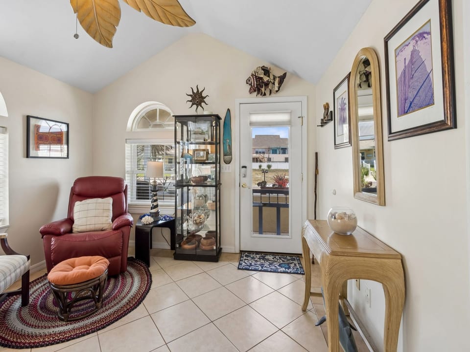 Living Room/Front Door