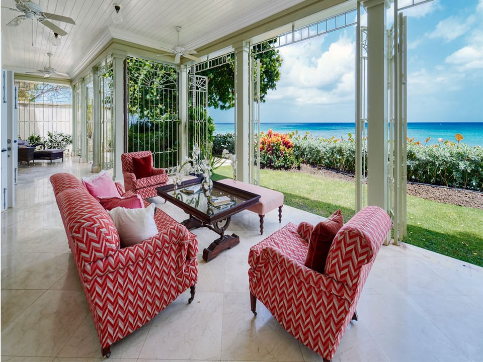 Hemingway House - Open plan living