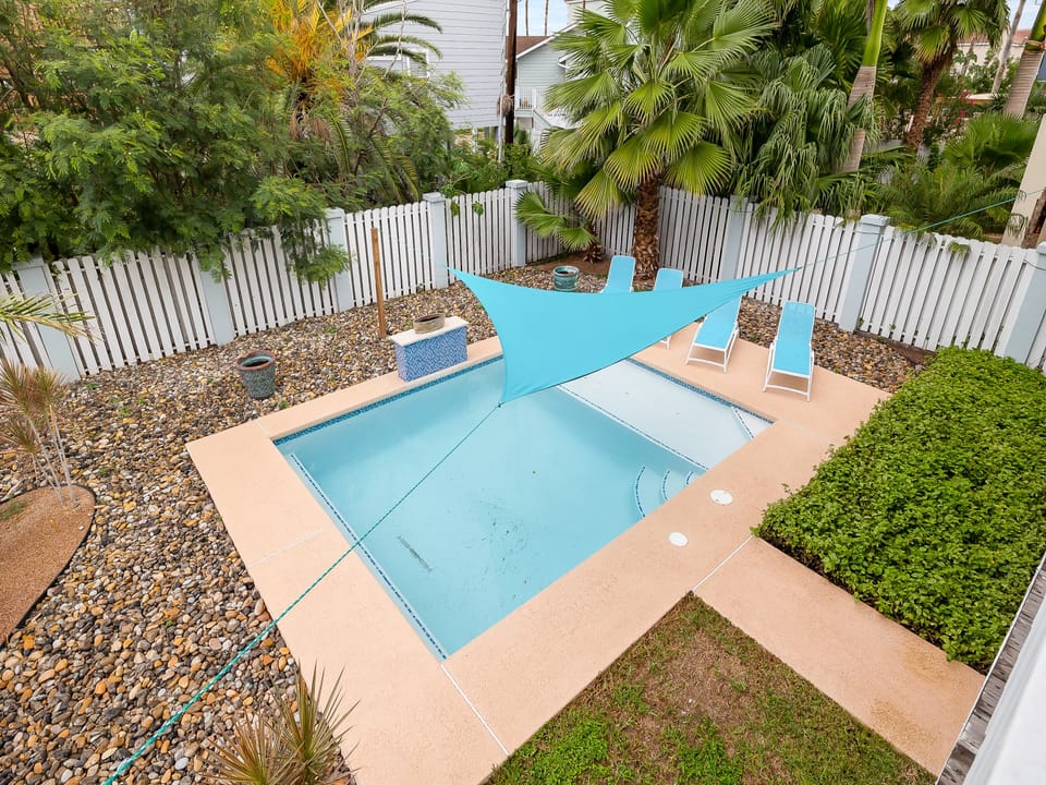 Private fenced in Pool for guests to soak up the beautiful South Padre Island Sun!