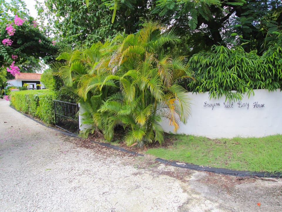 The entrance to the villa