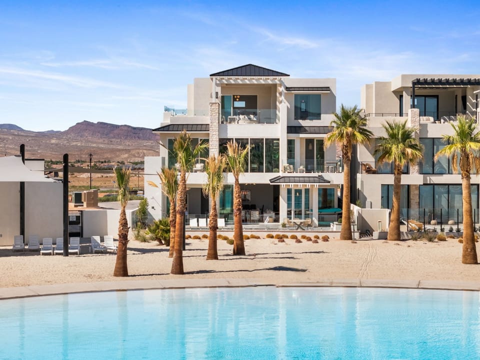 Lagoon Front Backyard