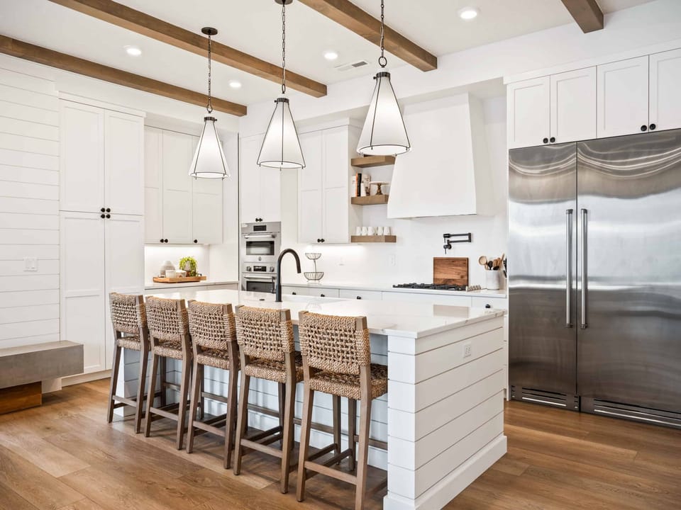 Kitchen / Island Seating