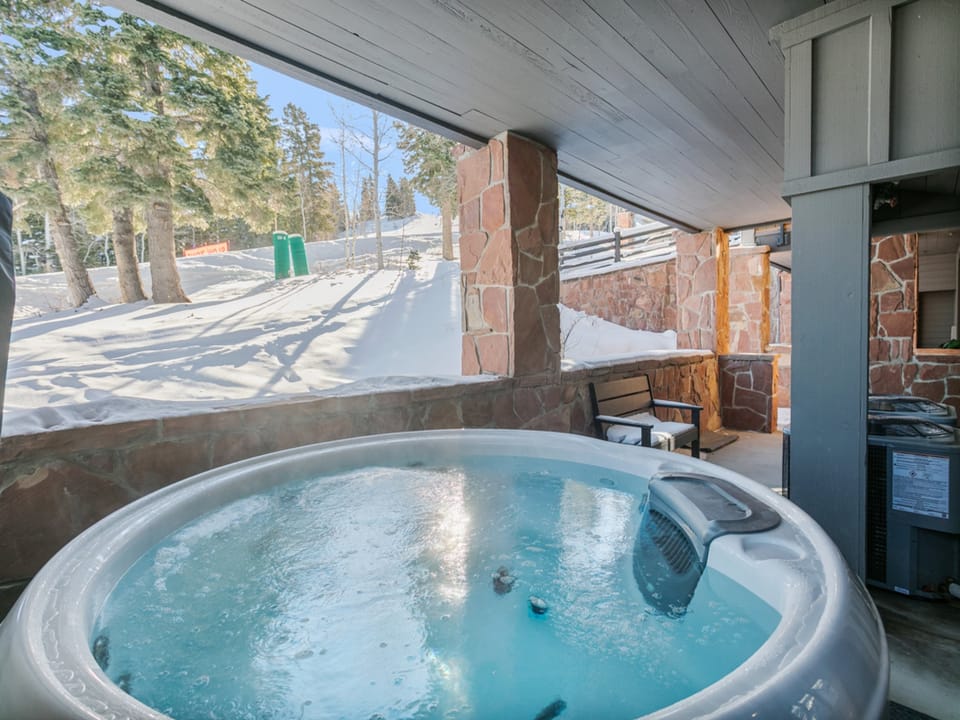 Tub