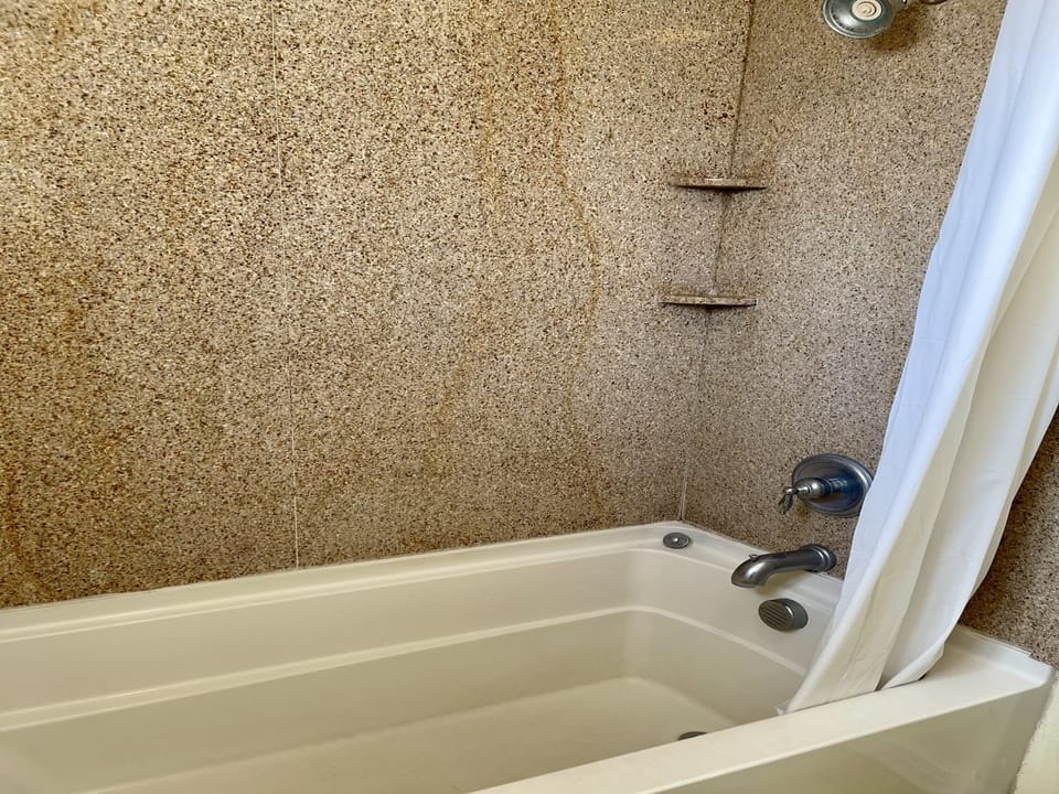 Tub