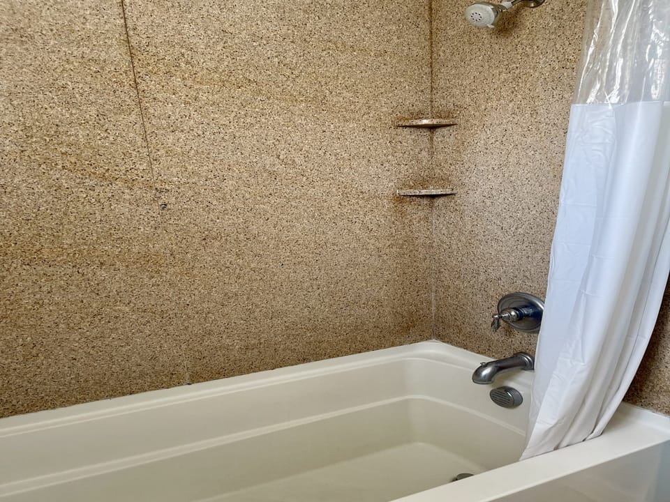 Bathtub