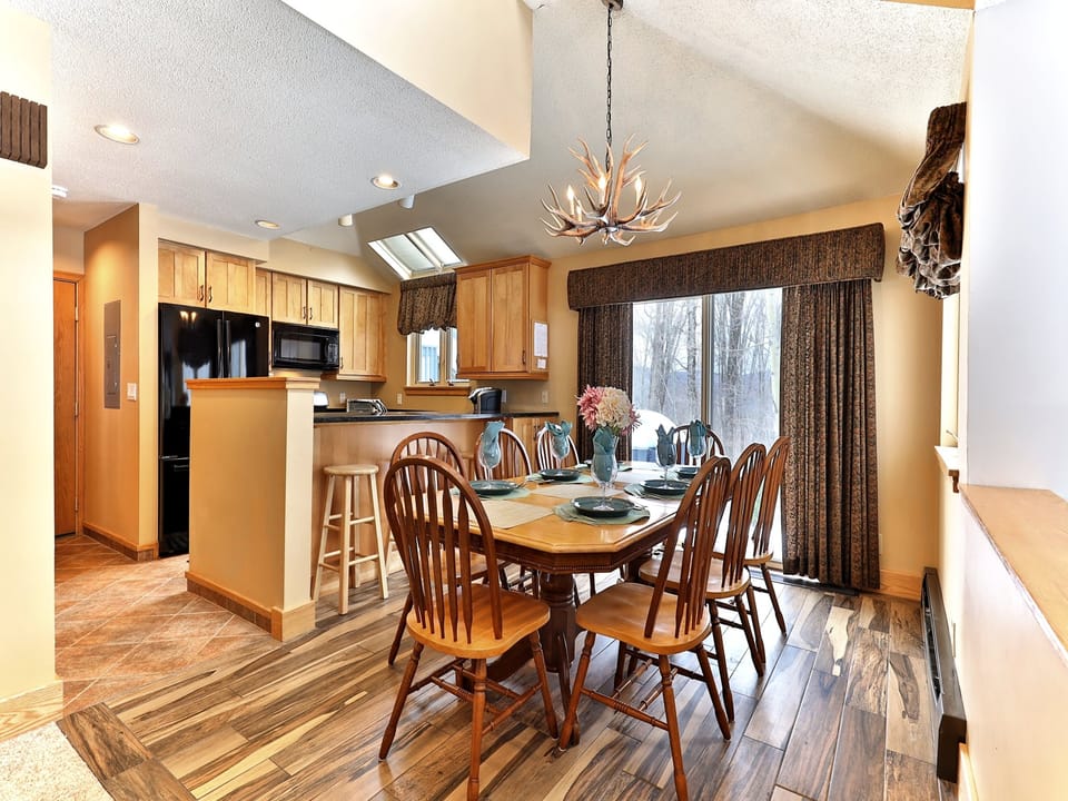 Kitchen and dining area