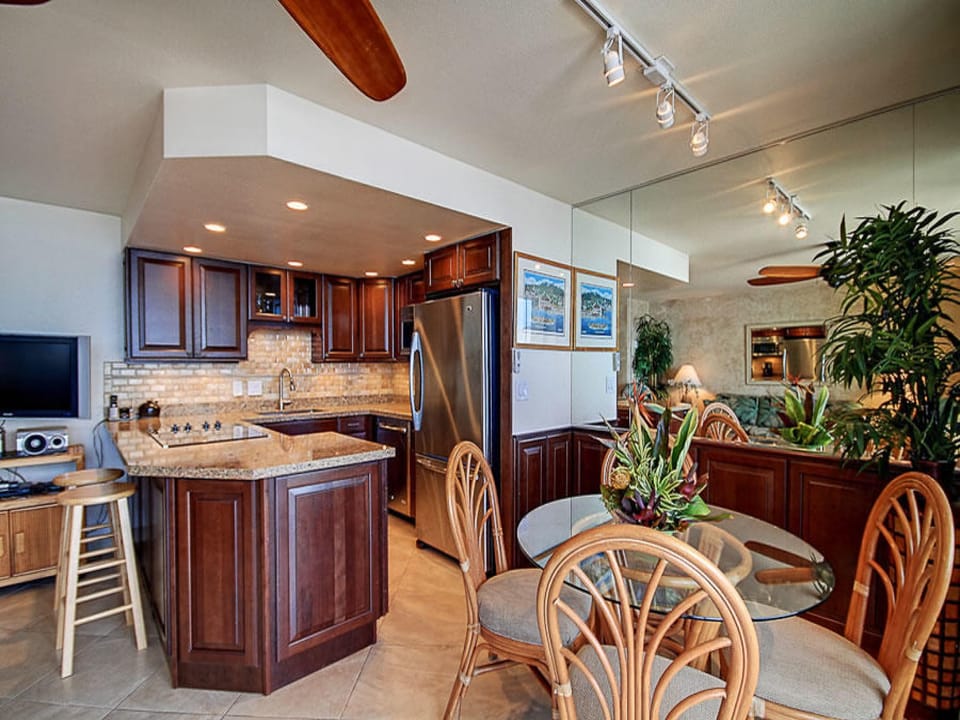 8 KIHEI BEACH, #307