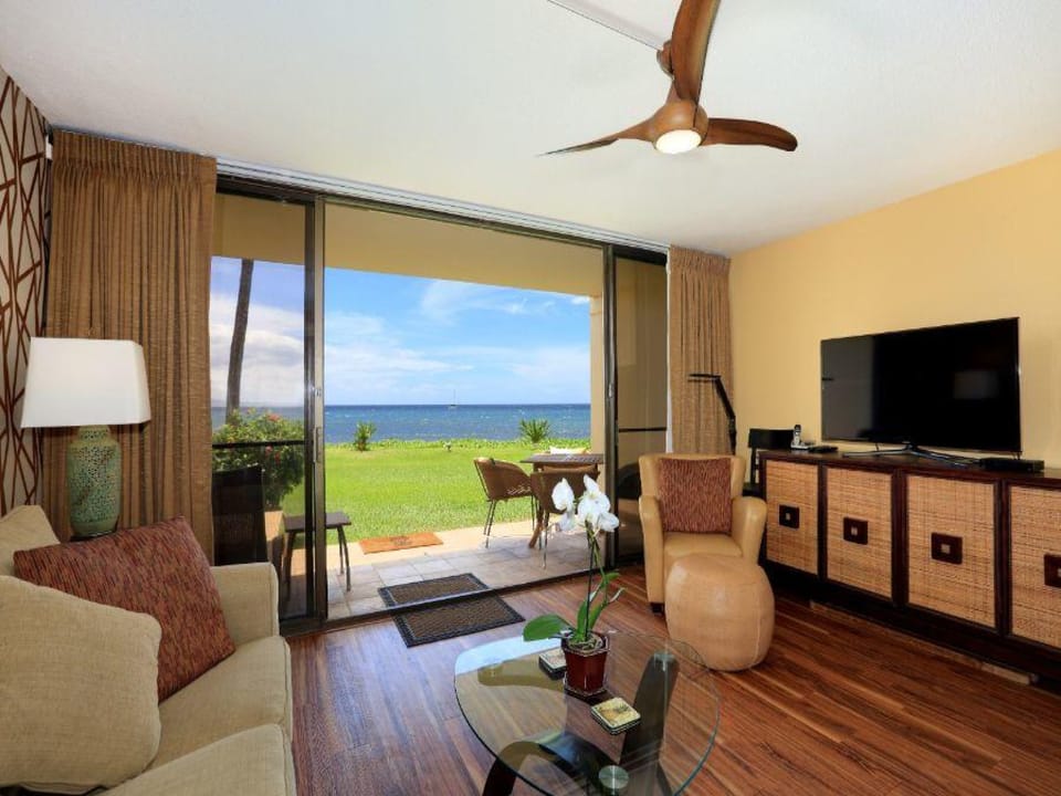 8 SUGAR BEACH RESORT 129
