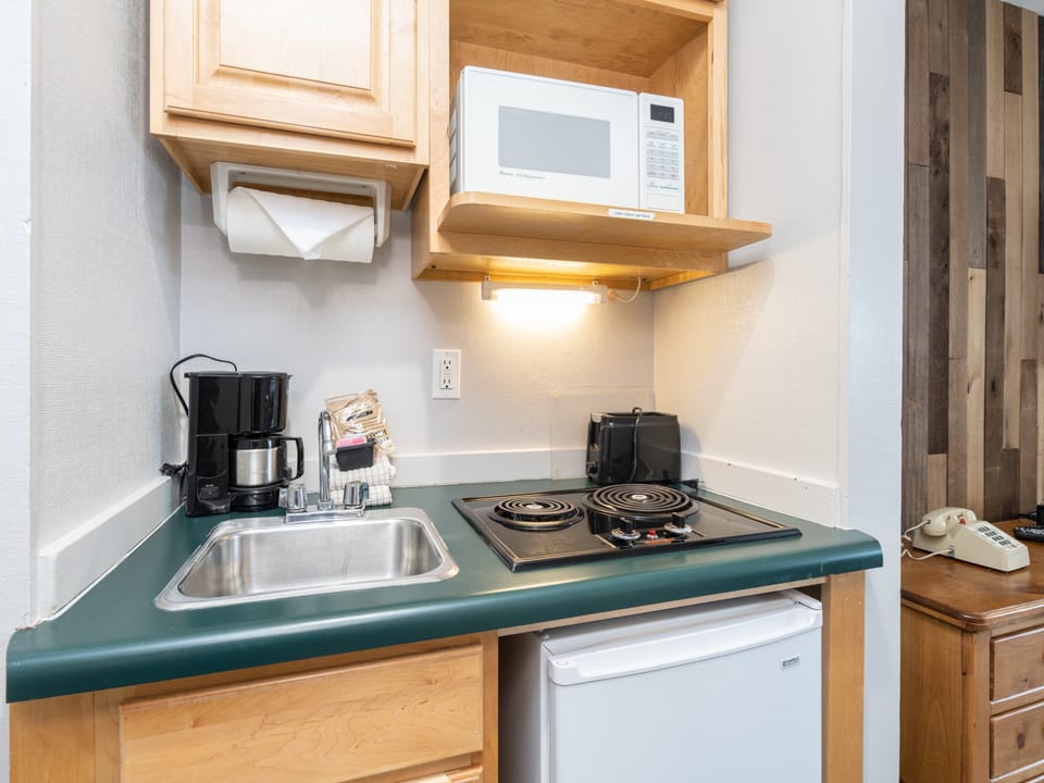 Kitchenette