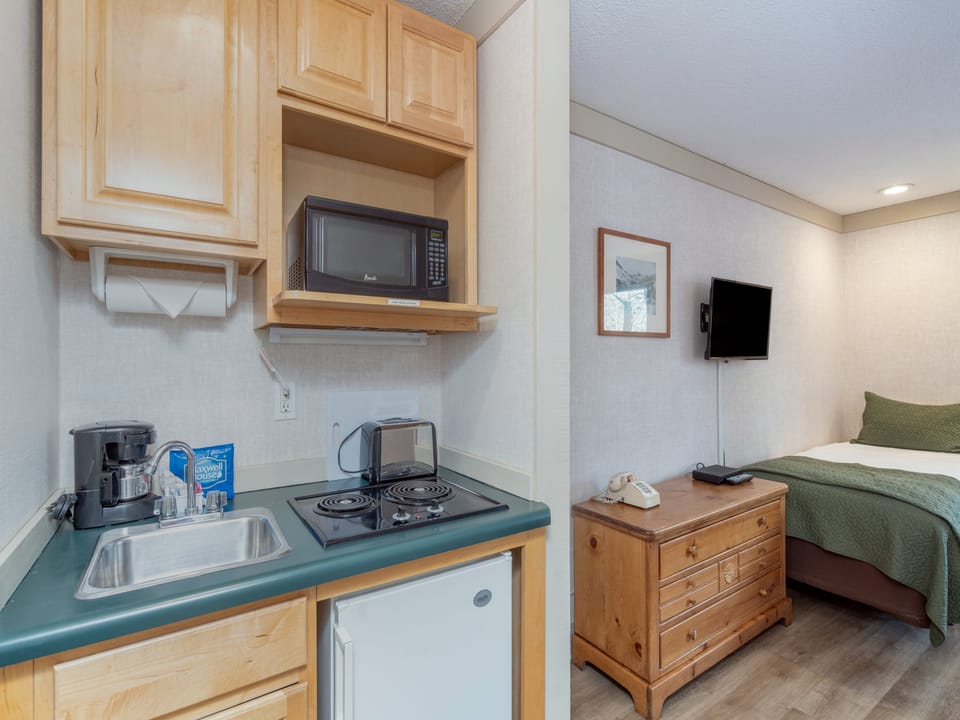 Kitchenette