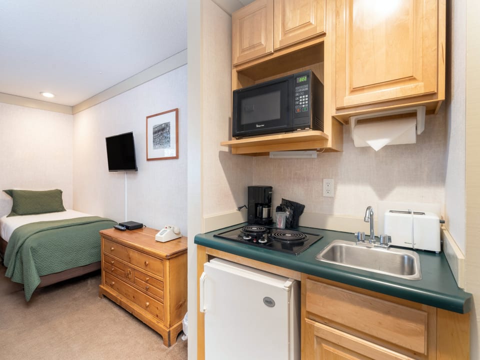 Kitchenette