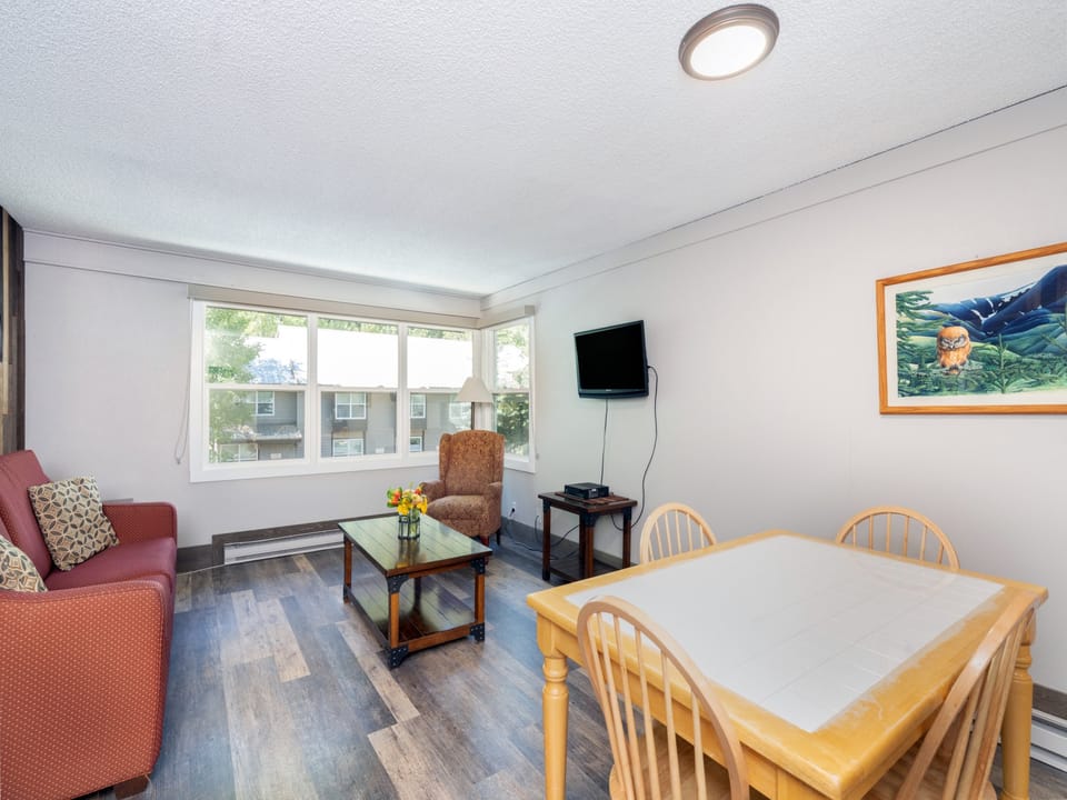 DIning & Living Room
