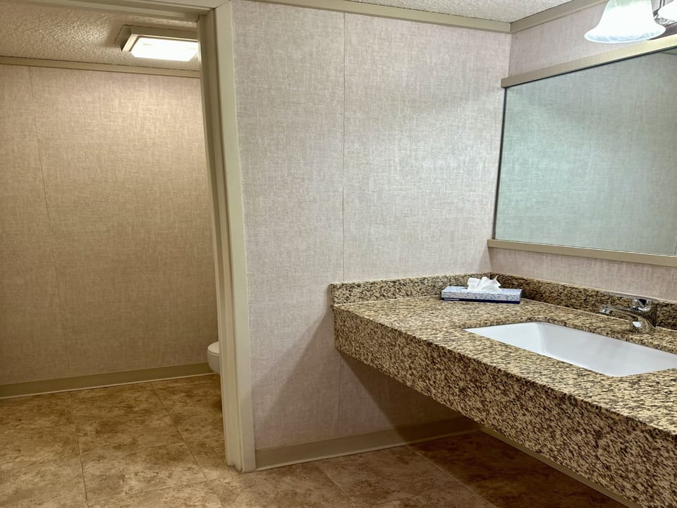117 Bathroom 1