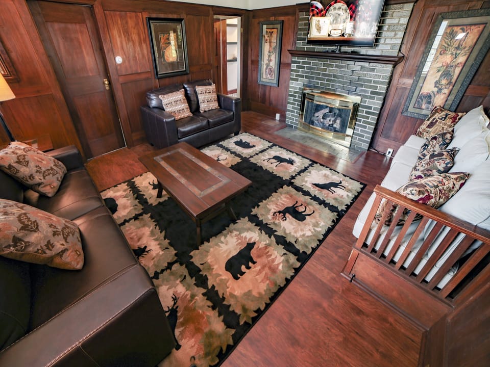 Living room with gas fireplace