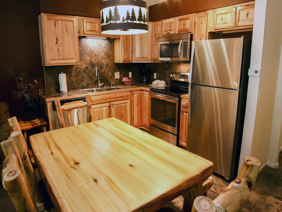 Full Kitchen