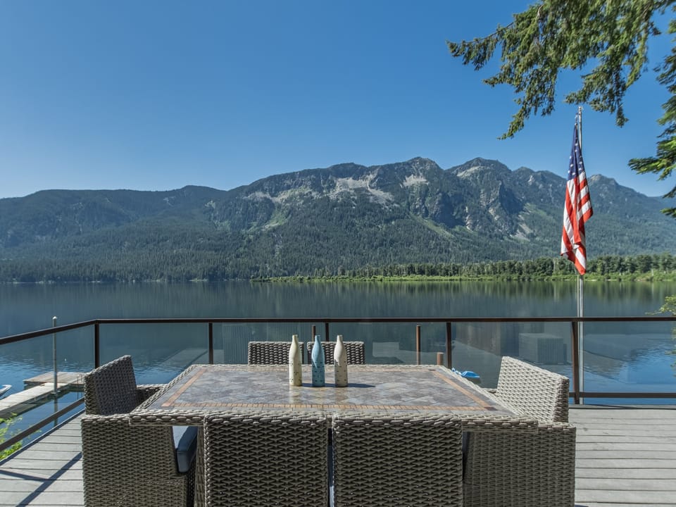 Seasonal outdoor dining table on the upper deck