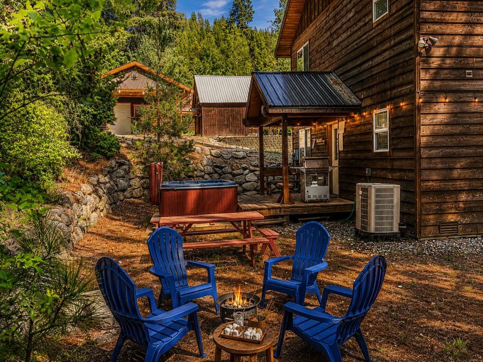 Enjoy some smores around the propane firepit