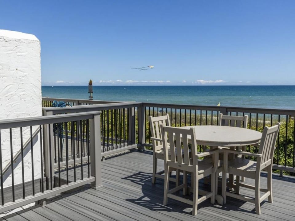 Updated Outdoor Furnishings