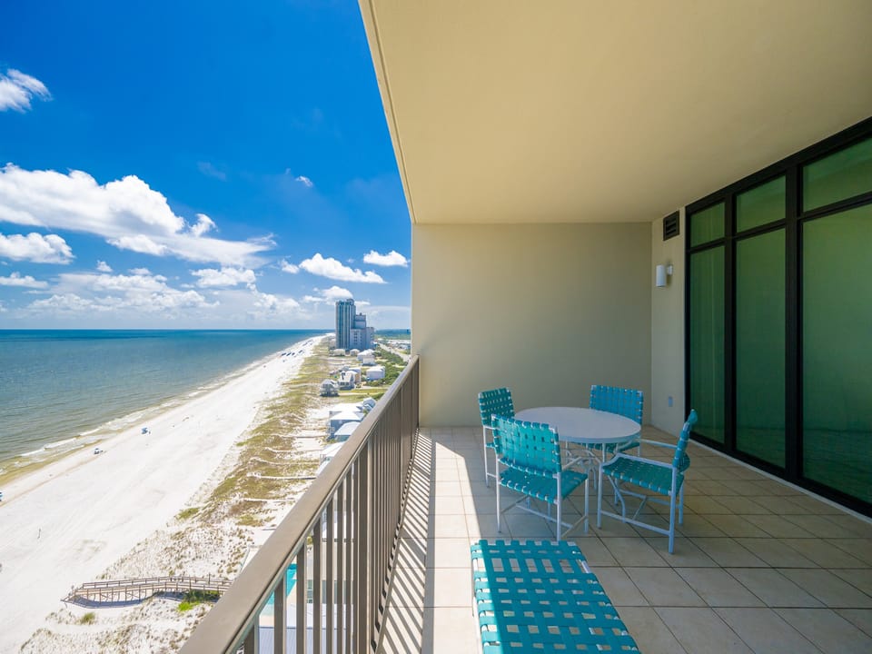 Views for miles from this expansive private balcony
