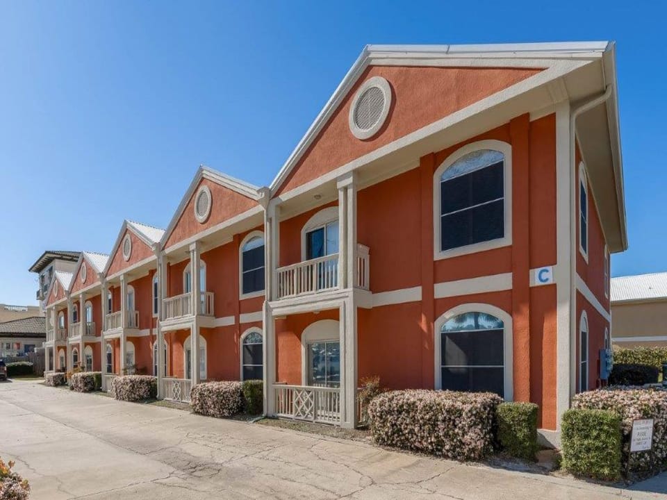 CharterL2-Amenities-2