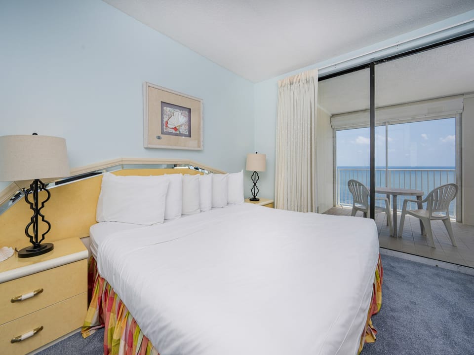 Pelican Pointe 1404-3