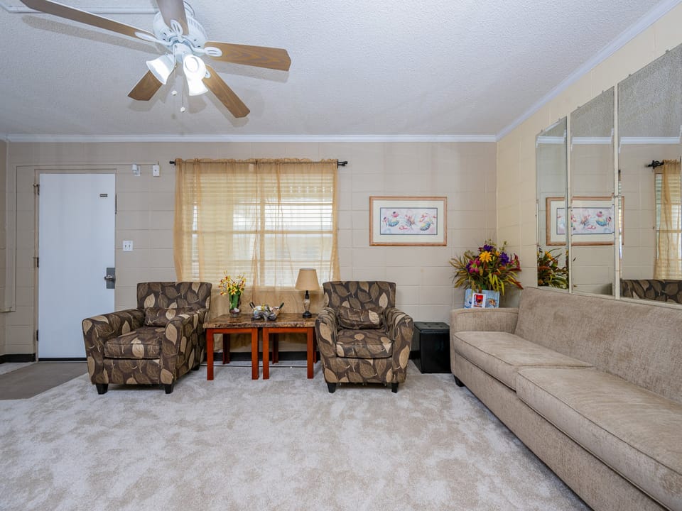 Gulf Village 204-06