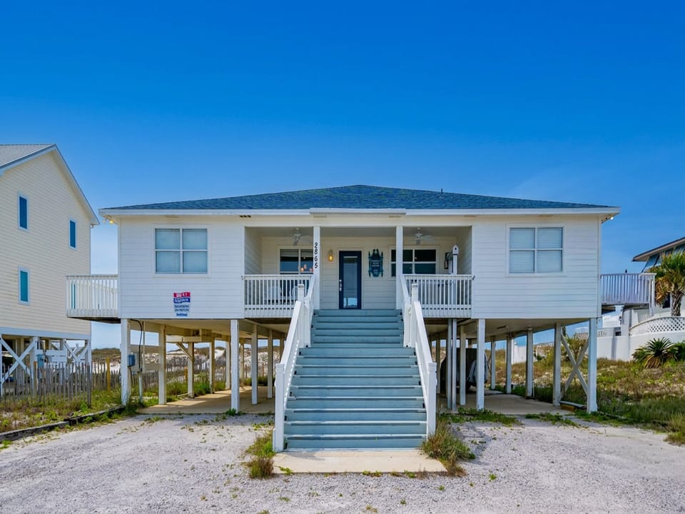Howell Gulf House, 2865 West Beach Blvd, Gulf Shores, Alabama, beach front, 4 bedroom beach house