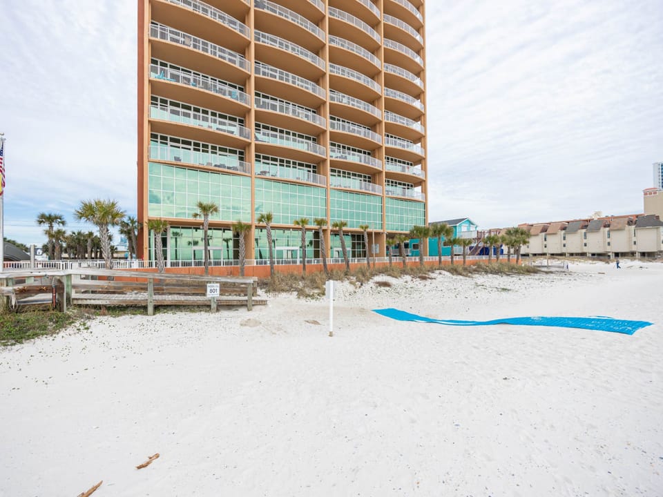 PGS-Pool Beach Building-8