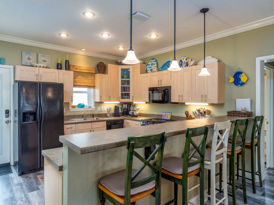 Cook and Entertain Kitchen Bar