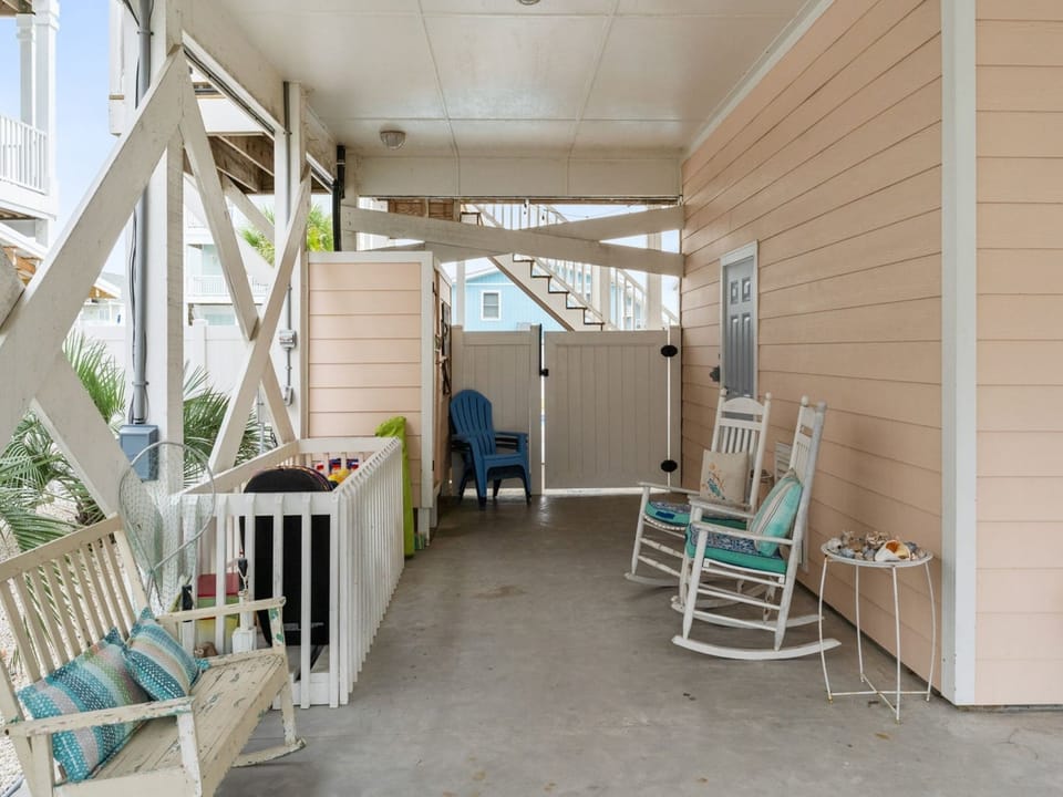 Sitting Area Under Home