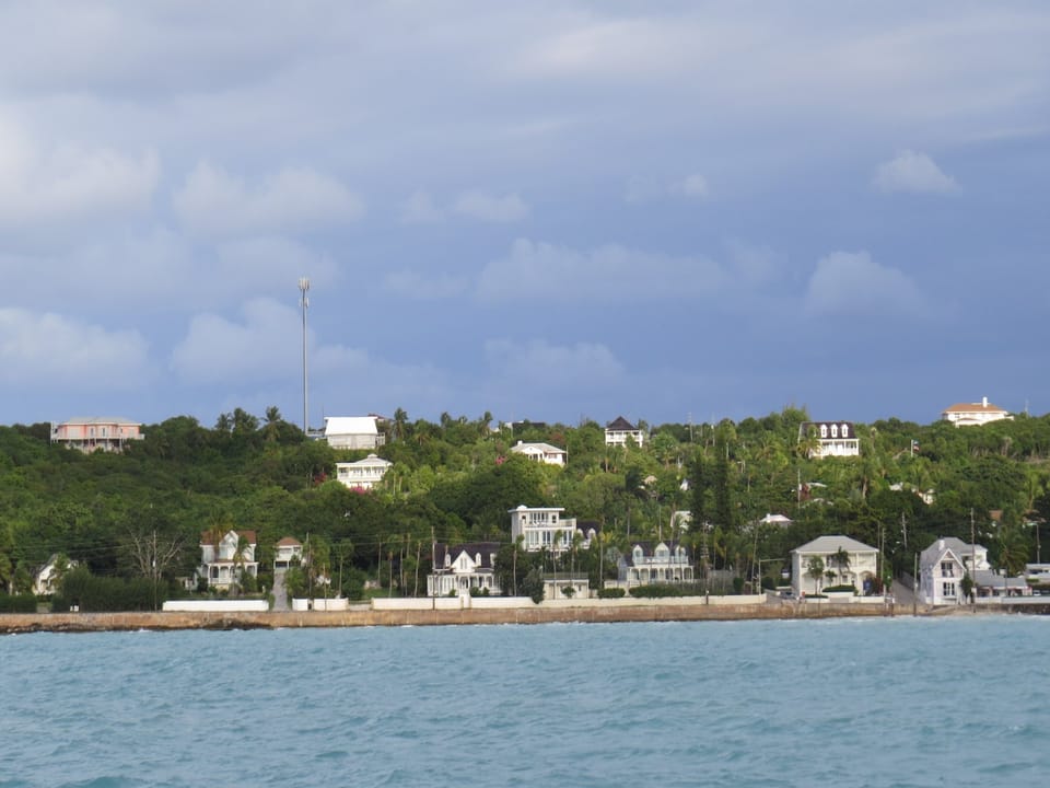 Governor's Harbour (Ten Minutes Away)