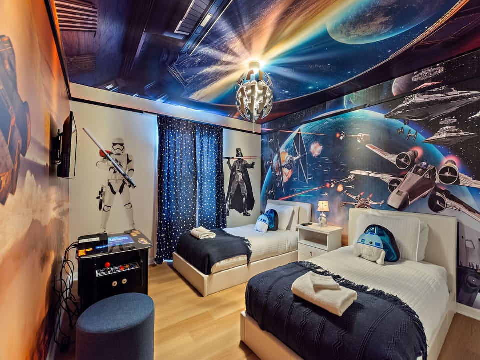 2 Bedroom - Star Wars Themed Bedroom