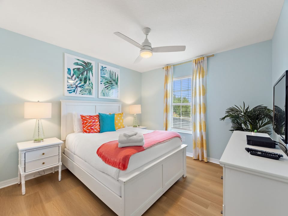 1 Tropical-inspired Bedroom