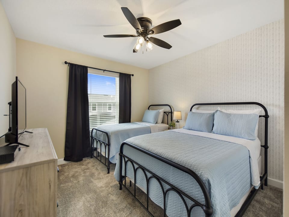 A full and a twin bed and so plenty of room for a large family