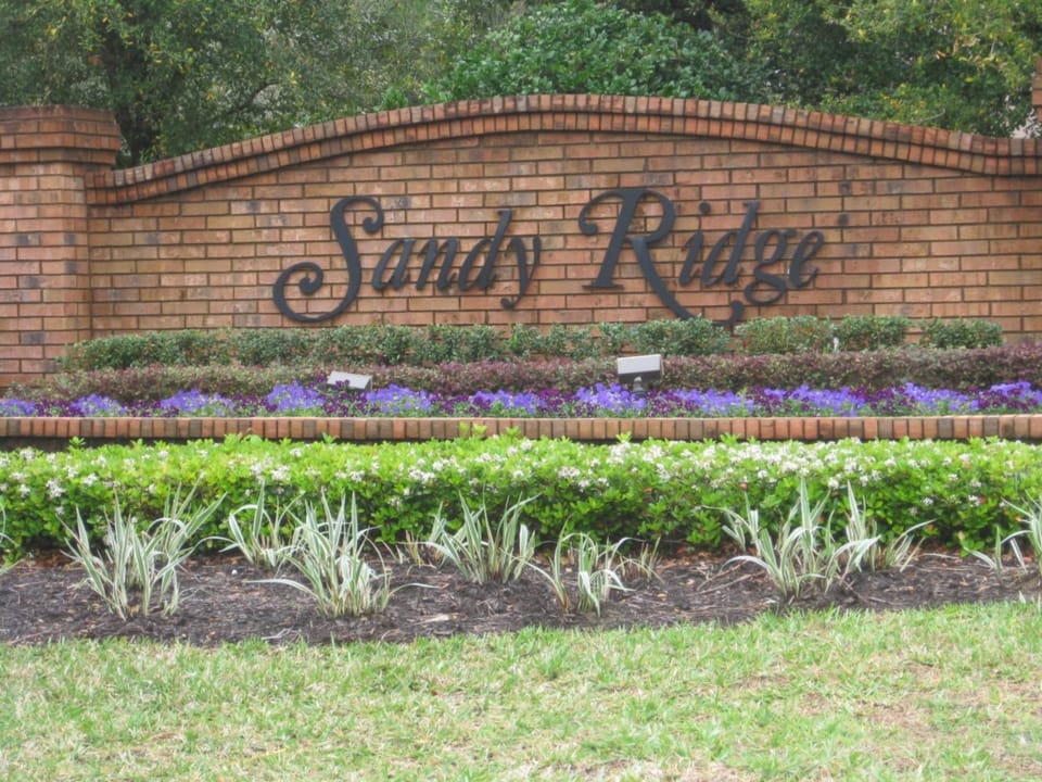 Sandy Ridge entrance