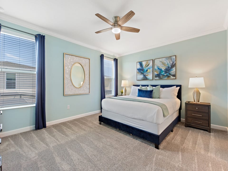 Master King Bed Suite “Driftwood”