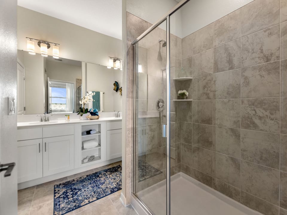 Roomy shower area
